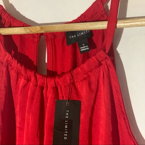 NWT The Limited Sleeveless Silky Front Blouse - Picture 4 of 4